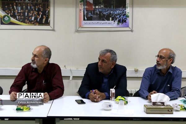 جلسه توجیهی ناظران سرویس مدارس سازمان دانش‌آموزی شهر تهران