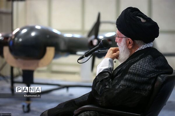 بازدید رهبر انقلاب اسلامی از نمایشگاه شرکت‌های دانش‌بنیان و فناوری‌های برتر