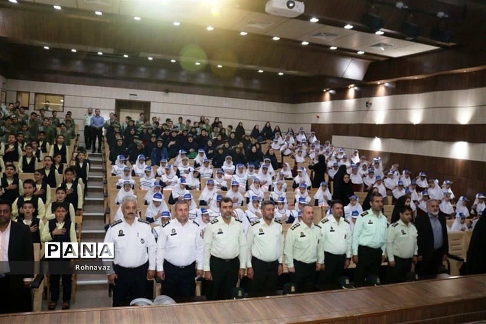 برگزاری همایش همیاران پلیس درشهرقدس