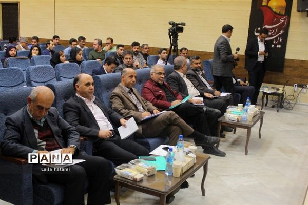 نشست خبری مدیرکل دامپزشکی استان آذربایجان شرقی