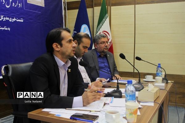 نشست خبری مدیرکل دامپزشکی استان آذربایجان شرقی