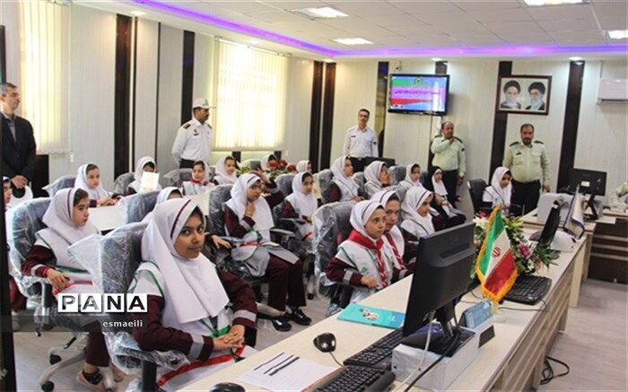 تبریک هفته نیروی انتظامی توسط دانش آموزان پیشتاز