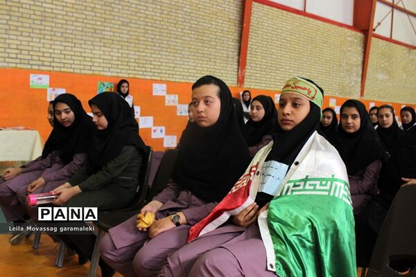 مراسم زنگ هفته بهداشت روان در دبیرستان شهید برون بری تبریز