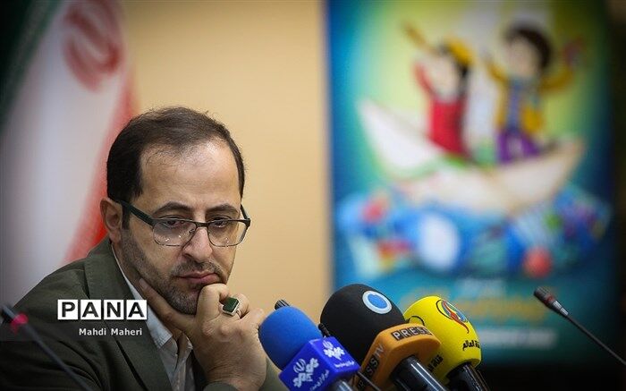 فاضل نظری: رده‌بندی سنی به خانواده‌ها برای انتخاب فیلم کمک می‌کند