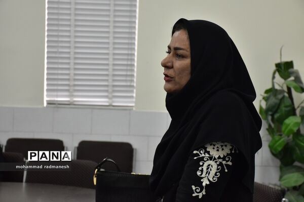 آشنایی دانش‌آموزان و والدین یزدی با  المپیاد فیزیک و نجوم