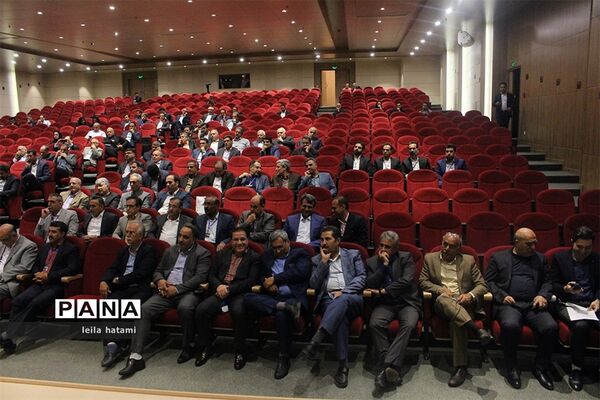 همایش معاونان تولیدات گیاهی و مدیران باغبانی سراسر کشور