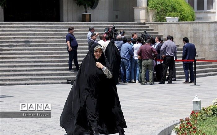 ابتکار: امیدواریم زنان در بازی های لیگ هم در استادیوم حضور داشته باشند
