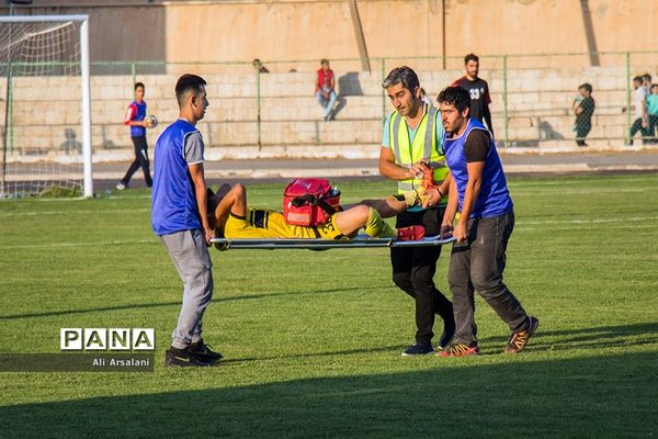 دیدار تیم‌های نود ارومیه و ملوان بندرانزلی