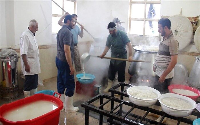 70 خادم از آذربایجان غربی به زائران اربعین خدمت می کنند