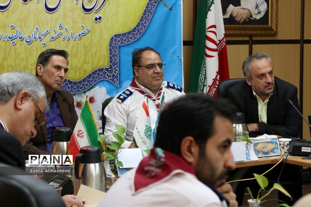 نشست مدیران سازمان دانش‌آموزی مناطق 19گانه شهر تهران و اداره استثنایی