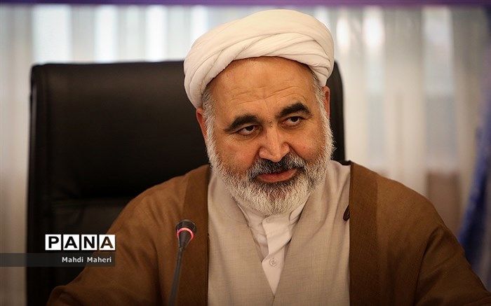 معاون حقوقی و پارلمانی آموزش‌وپرورش: در اجرای قانون نباید با کسی تعارف داشت