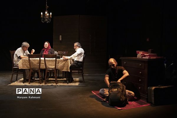 نمایش «تالاب هشیلان»