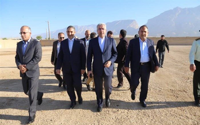 وزیر نیرو  وارد استان کهگیلویه و بویراحمد شد