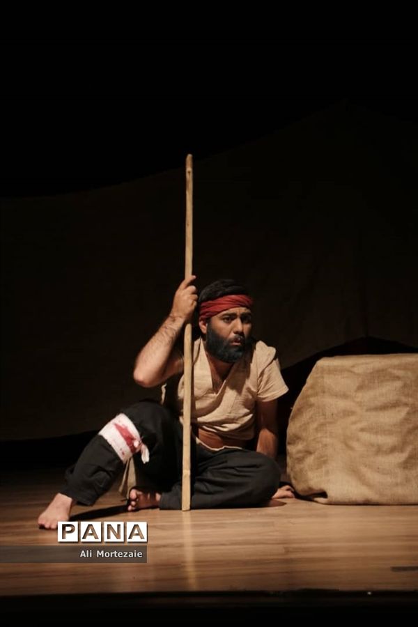 نمایش «آتش خودبرافروخته وهب‌» در رباط‌کریم