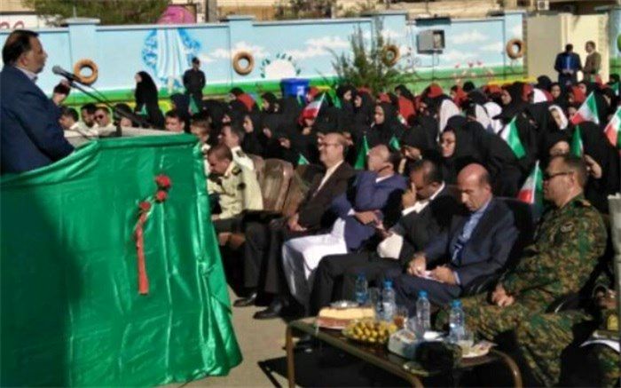 صبحگاه مشترک دانش آموزی به مناسبت هفته نیروی انتظامی