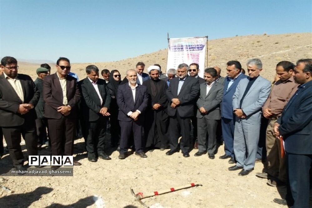 کلنگ آغاز عملیات اجرایی بند خاکی روستای حاجی آباد مود شهرستان سربیشه