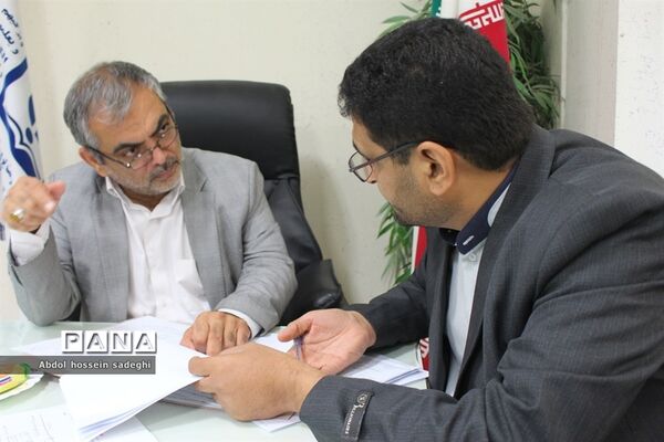 جلسه کار گروه آماده‌سازی مدارس در برابر زلزله  استان بوشهر
