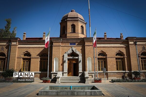 عمارت کلاه فرنگی