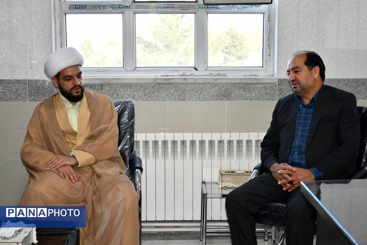 برگزاری گفتمان نماز در مدارس شهرستان مه ولات