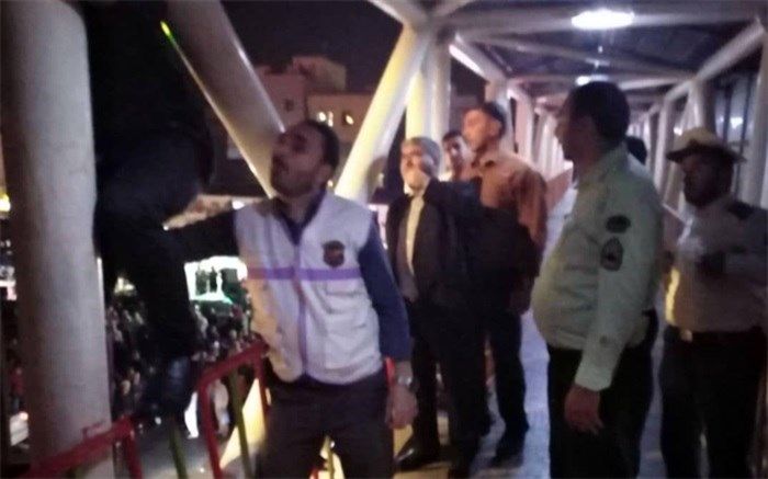 انصراف جوان بیست و سه ساله از خودکشی با حضور به موقع فرماندار اسلامشهر