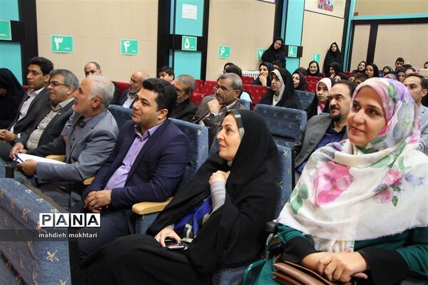 اختتامیه بیست و دومین جشنواره قصه گویی در استان یزد