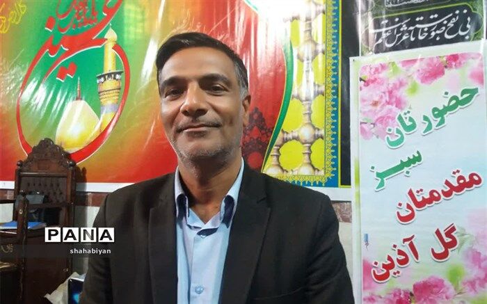 دانش آموزان همراه والدین در حرکت های معنوی مثل پیاده روی حرم تا حرم کاشمرشرکت کنند