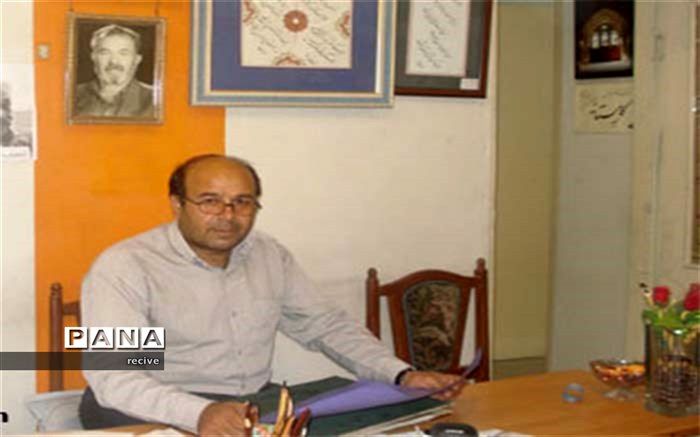 نگاه به درس  هنر باید عوض شود