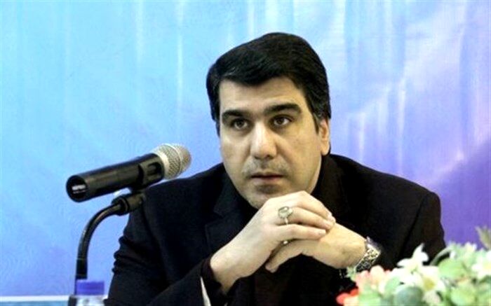واکنش معزی به تجمع تعدادی دانشجو در محل سخنرانی روحانی: چند روز زودتر آمده‌اند