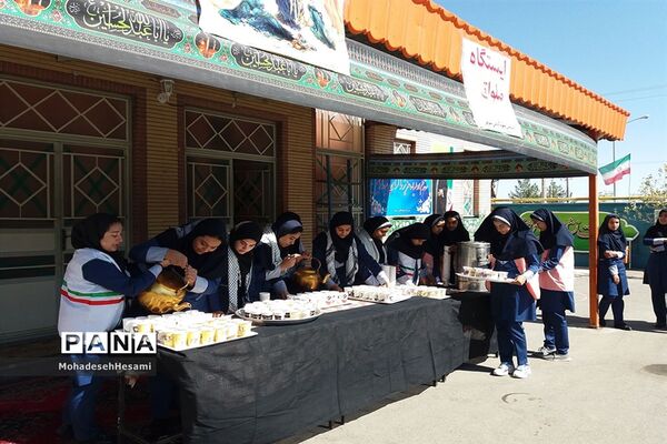 ایستگاه صلواتی در دبیرستان نمونه کاشی نیلوفر