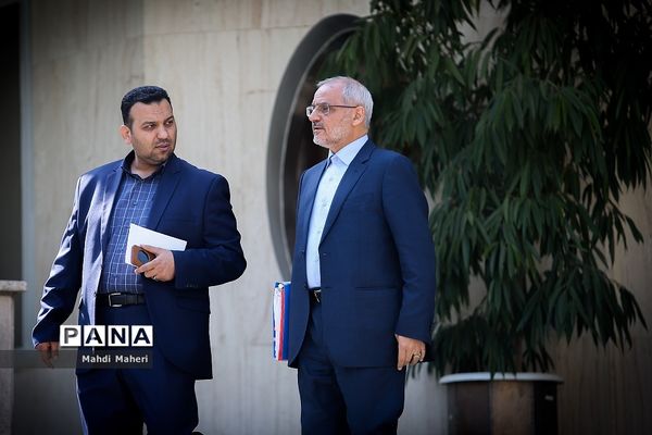 حاشیه جلسه هیات دولت