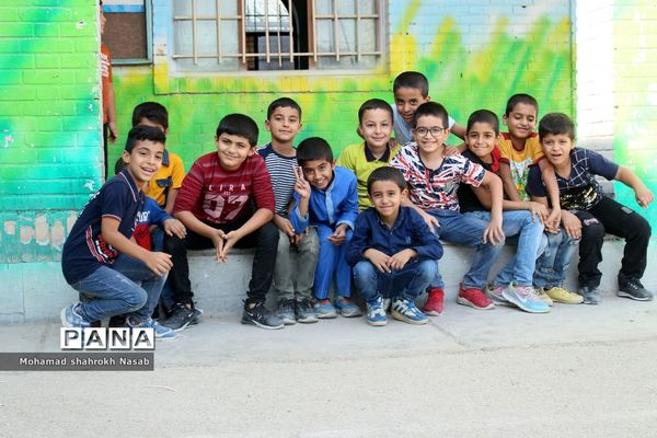 بازدید نماینده مردم خرمشهر و هیات همراه از دبستان امام هادی (ع) کوی مولوی خرمشهر