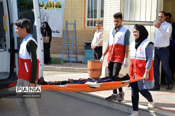 مراسم هفته ایمنی در برابر زلزله و بلایای طبیعی در پاسارگاد