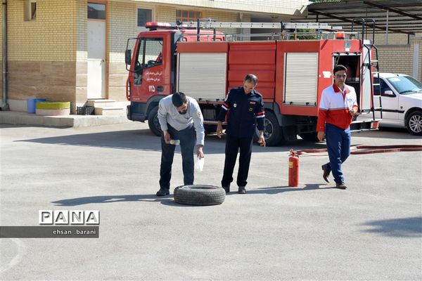 مراسم هفته ایمنی در برابر زلزله و بلایای طبیعی در پاسارگاد