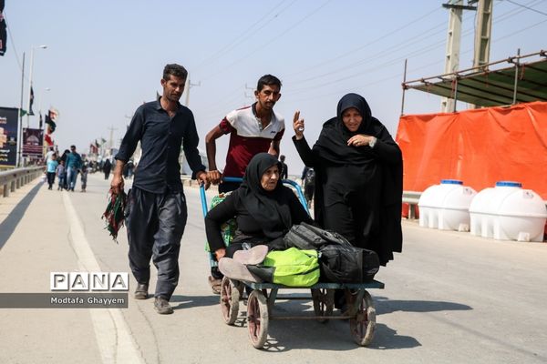 عبور زائران اربعین حسینی از مرز بین المللی شلمچه