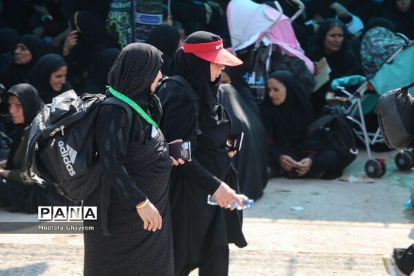عبور زائران اربعین حسینی از مرز بین المللی شلمچه