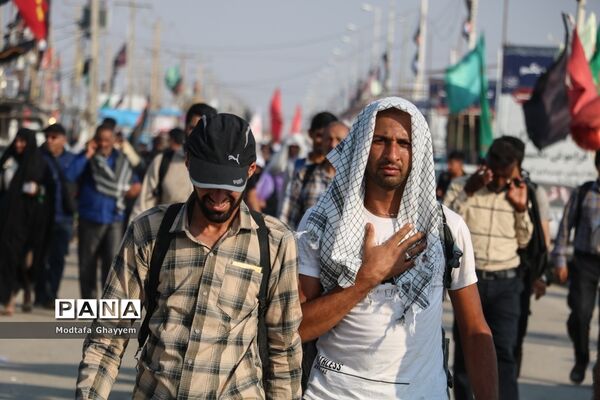عبور زائران اربعین حسینی از مرز بین المللی شلمچه