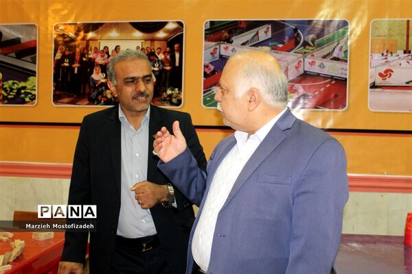 بازدید مدیرعامل مجمع خیرین شهرساز و فرهنگ‌ساز از کتابخانه دانش‌آموز