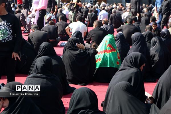 شور حسینی در حرم مطهر احمدبن موسی (ع) در شیراز