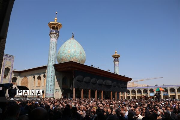 شور حسینی در حرم مطهر احمدبن موسی (ع) در شیراز