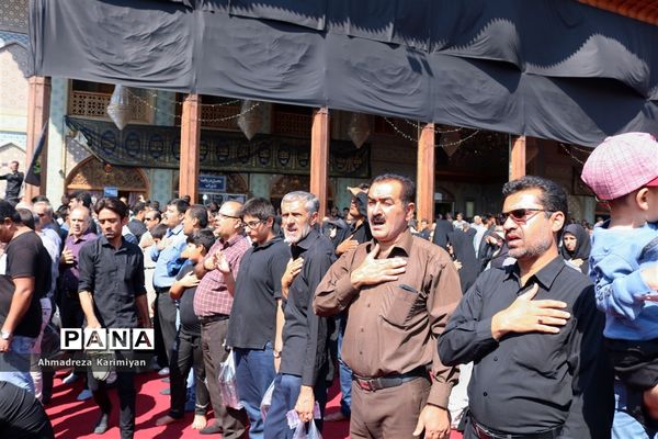 شور حسینی در حرم مطهر احمدبن موسی (ع) در شیراز