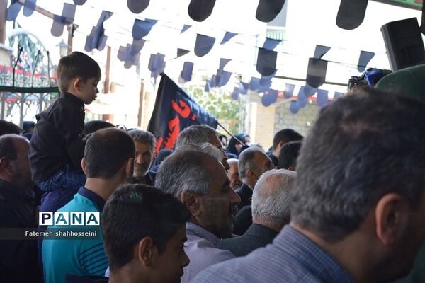 پیاده روی دلدادگان اربعین حسینی درفیروزکوه