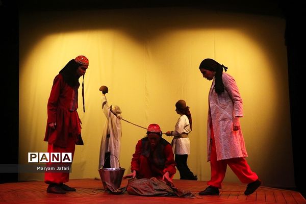 نمایش «جنگنامه غلامان»