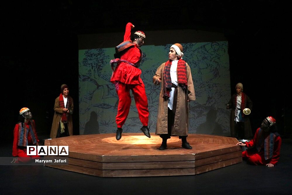 نمایش «جنگنامه غلامان»