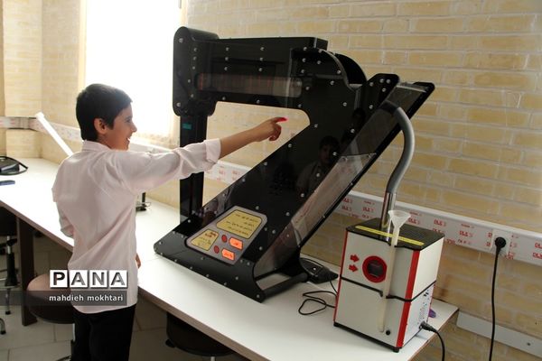 بازدید دانش‌آموزان از کارگاه‌های آموزشی شرکت آترین یزد