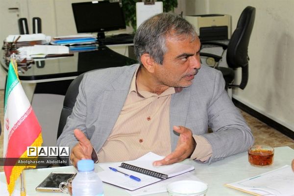 جلسه برنامه‌ریزی گرامیداشت یوم الله 13 آبان در اداره‌کل آموزش و پرورش استان بوشهر