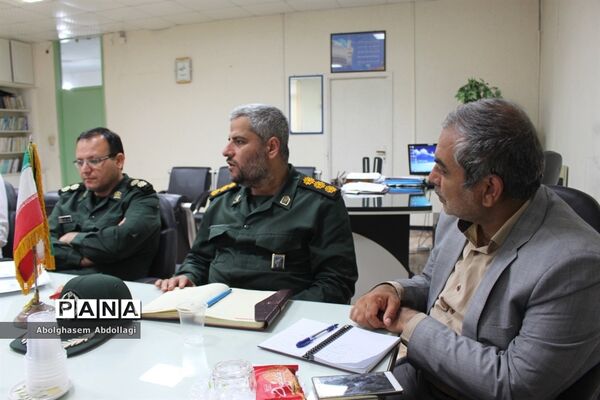 جلسه برنامه‌ریزی  اردوهای راهیان نور دانش‌آموزی و فرهنگیان استان بوشهر