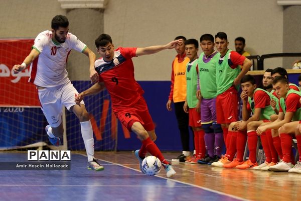 دیدار تیم‌های ایران و قرقیزستان از سری بازی‌های مرحله مقدماتی فوتسال آسیا