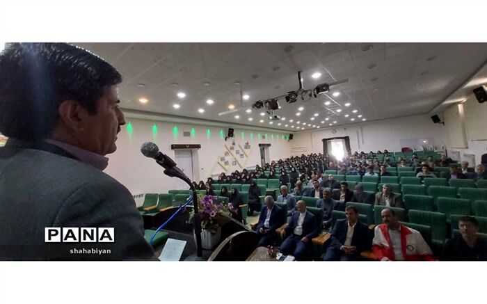 کارگاه توانمند سازی معاونین و مربیان پرورشی کاشمر برگزار شد