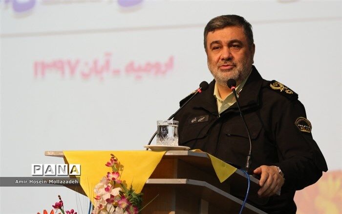 بازدید هوایی فرمانده ناجا از محورهای منتهی به مشهد مقدس