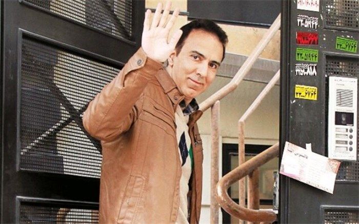 آخرین خبر درباره همکاری مزدک میرزایی با شبکه ماهواره‌ای